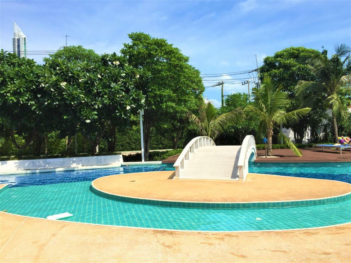 Cosy Lumpini Beachfront One Bedroom Jomtein Jomtien Beach Exteriör bild
